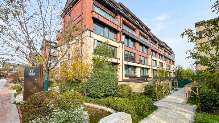 翡翠公园五期外景图