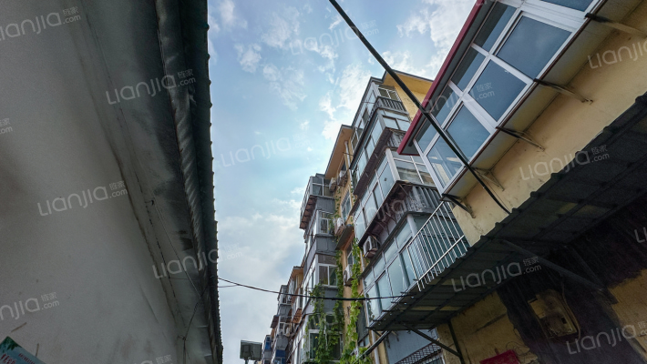 毛织厂搬迁楼外景图