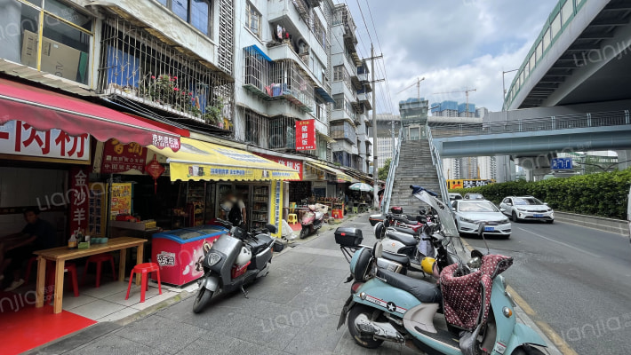 太慈桥生化汽车城旁外景图
