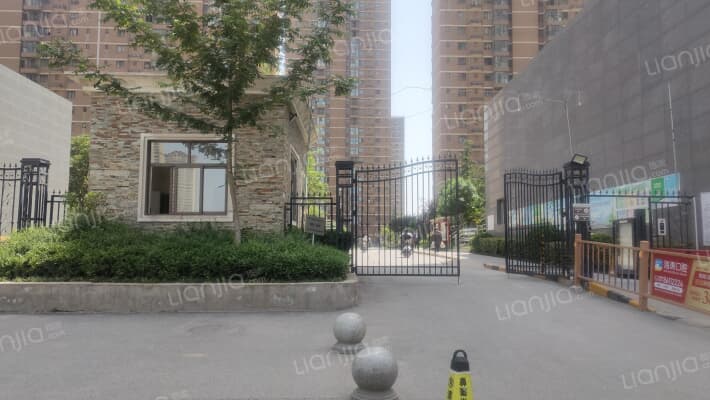 西安浩华北郡房价怎么样浩华北郡房源户型图小区车位交通地址详情分析