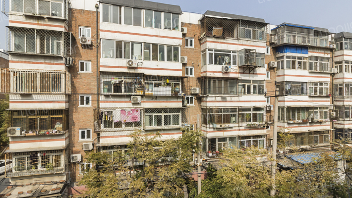 泥洼路5号院外景图