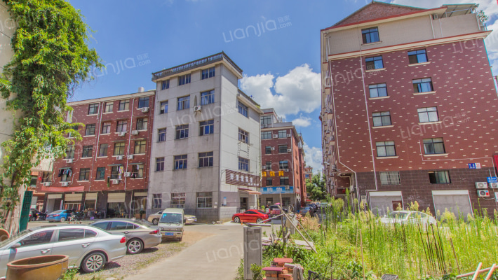 姜家小区外景图