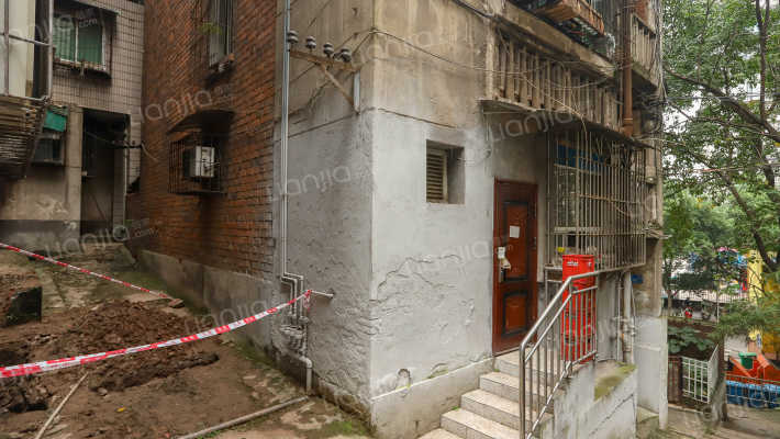 天生新村外景图