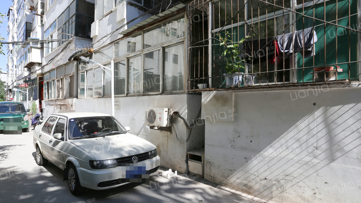 邮政宿舍外景图