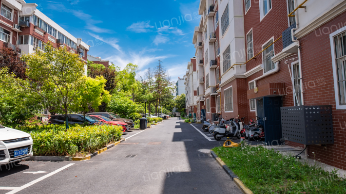 威海小区外景图