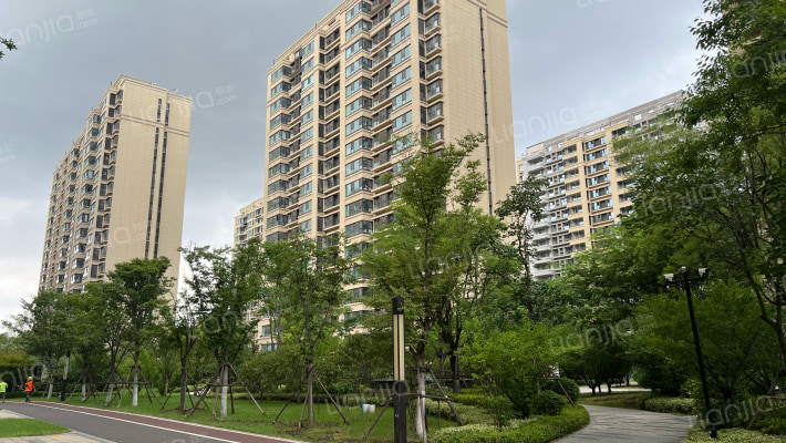 空港澜庭A区外景图