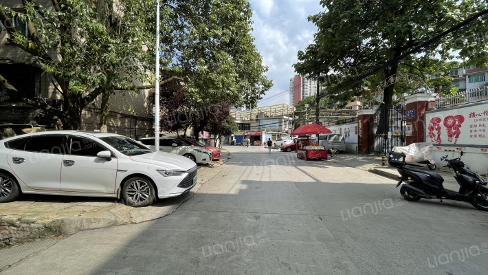 白岩路1号外景图