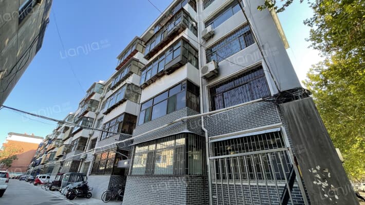 国税局家属楼外景图