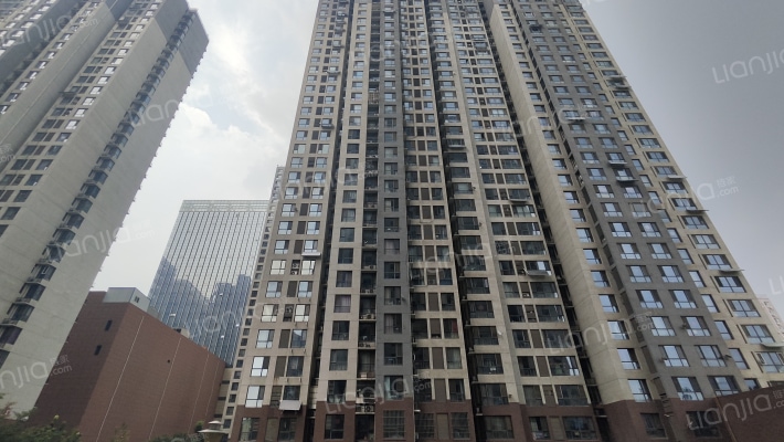 嘉泰御园外景图