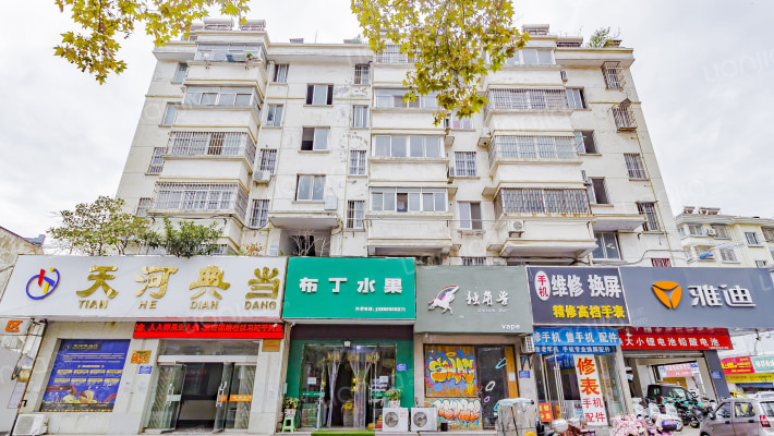 祥年华小区外景图
