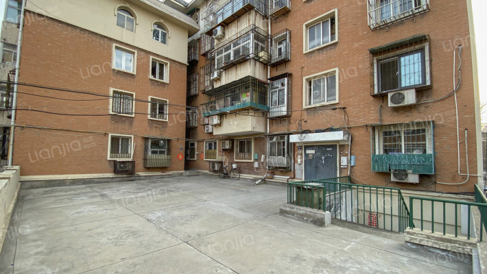 六合里大楼外景图