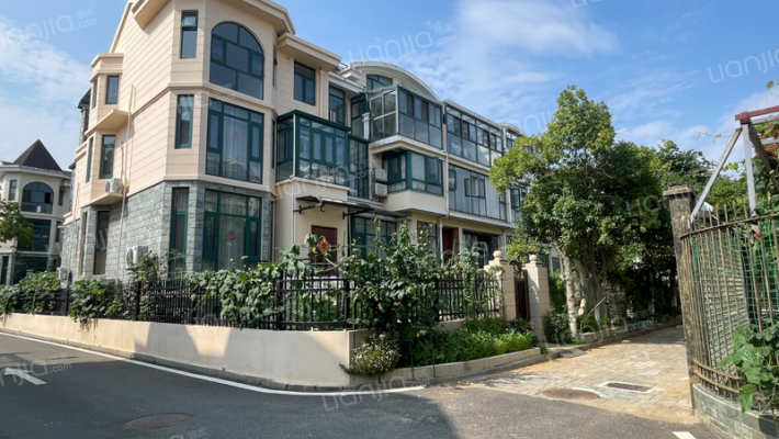 清风别墅外景图