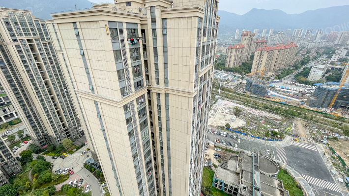 战峰雅苑外景图