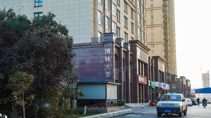博林大厦外景图