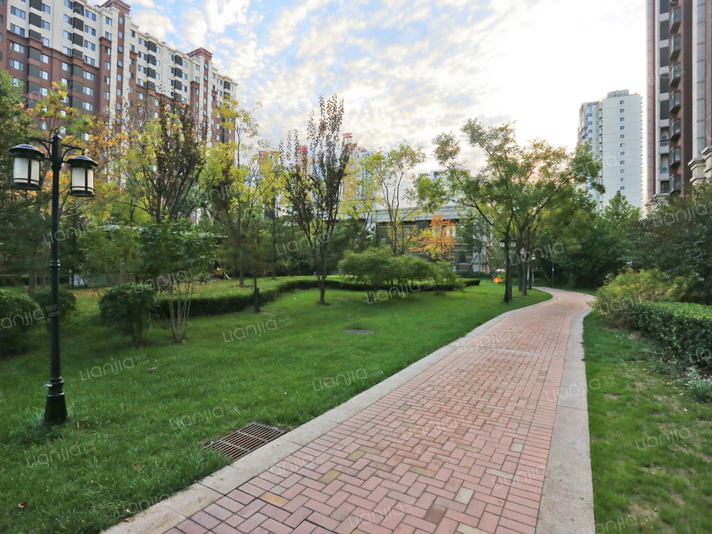 世华龙樾一期东区