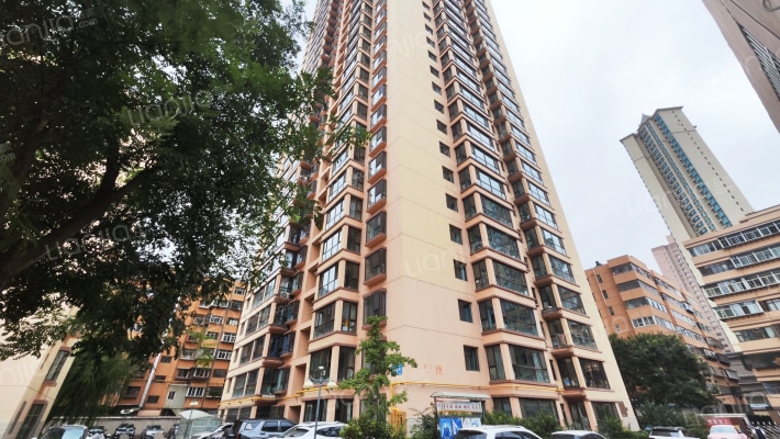 玉和苑小区外景图