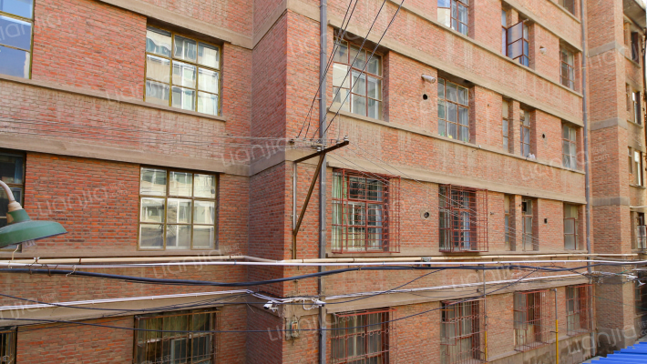 玉门石油大厦家属院外景图