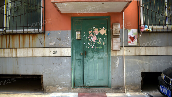 省人防宿舍外景图