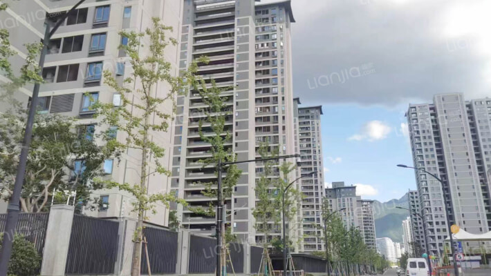 建发天悦云庐外景图