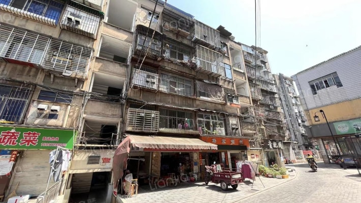 襄城电影院家属楼外景图