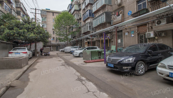 测绘西路9号院外景图