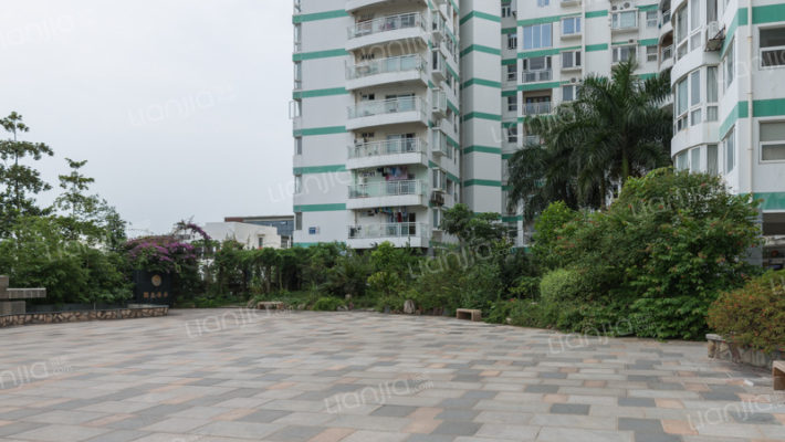 阳光海岸外景图