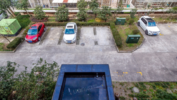 花山名苑外景图