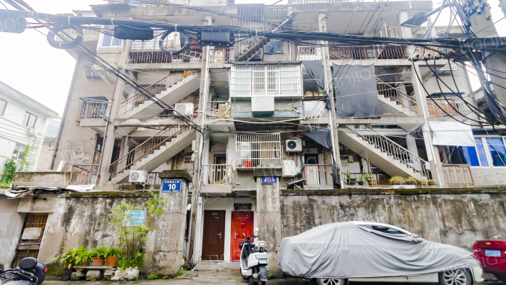 花坦安全文明小区外景图