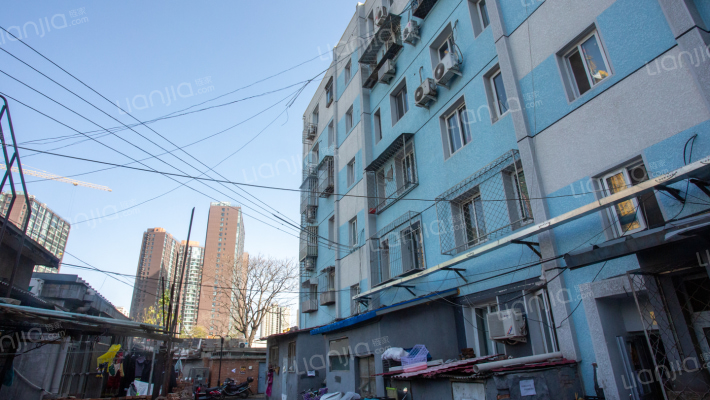 社会福利院家属楼外景图