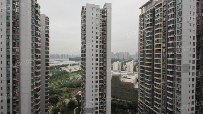 卓锦城六期外景图