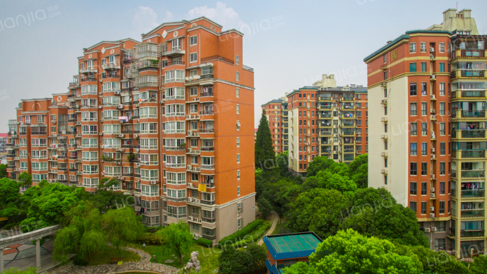 华盛名门外景图