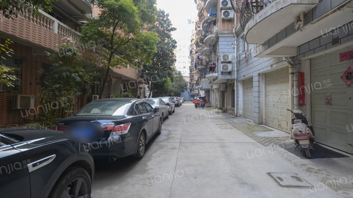 如寿里人家外景图