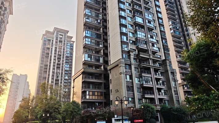 恒大西辰绿洲一期外景图