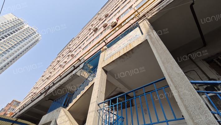 长青开发公司家属院外景图