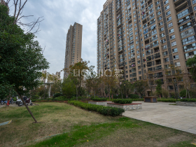 深业华府春天里