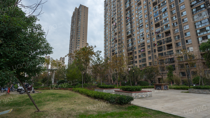 深业华府春天里外景图