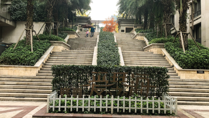 隆鑫爱琴海一期外景图