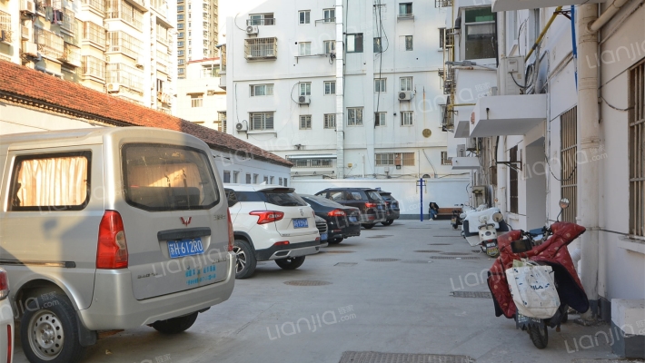 肉联厂宿舍外景图