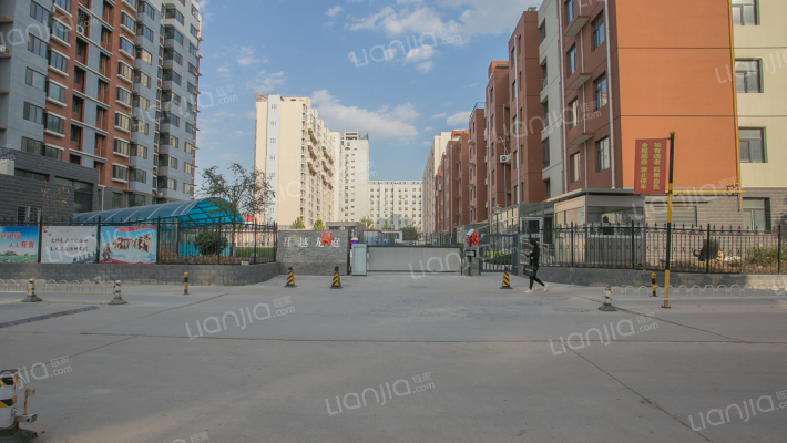 君越龙庭外景图