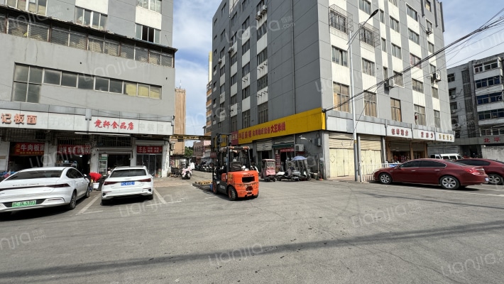 养育东巷外景图