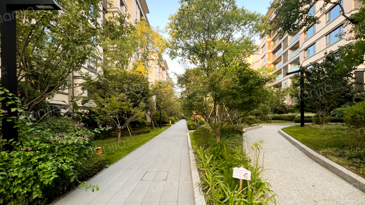 龙湖云瑶玉陛云熙岸外景图