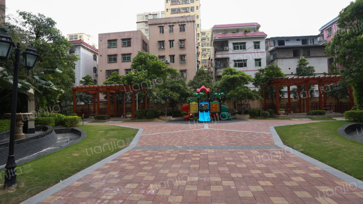 万象新天外景图