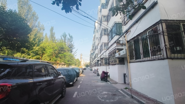 广电小区外景图