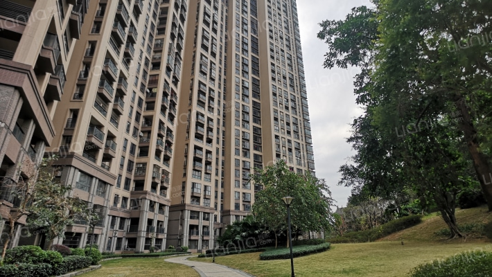 保利东湖林语外景图