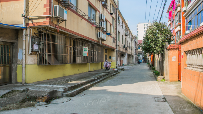 安利新村二村外景图