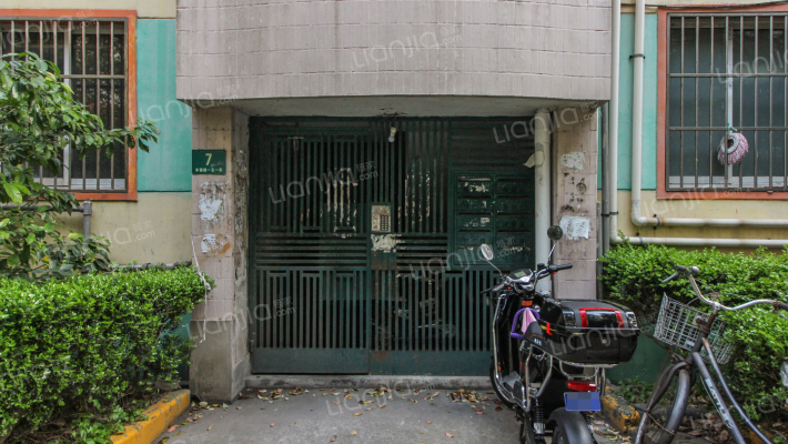 丰镇新村外景图