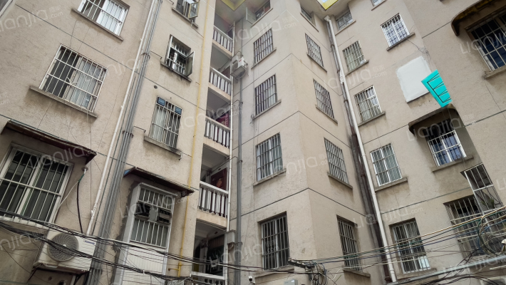 南宁市国税局宿舍外景图