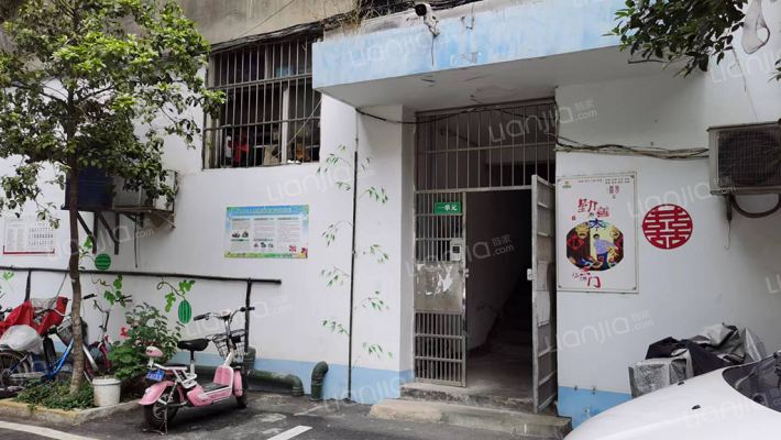 中原路土地局家属院外景图