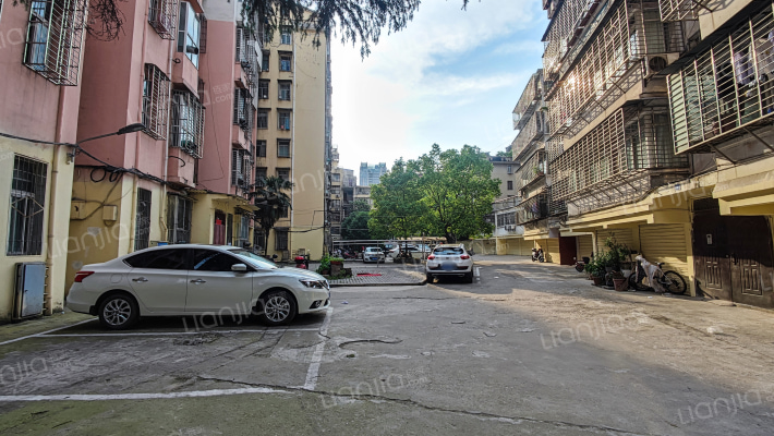 江家东巷16号外景图