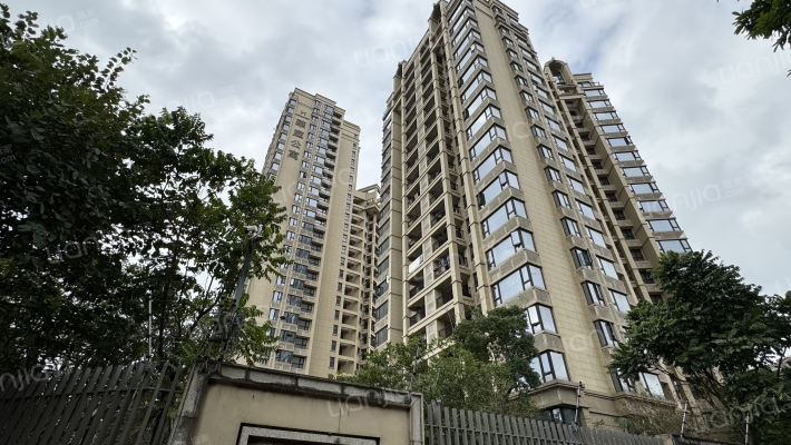 华庭左岸外景图